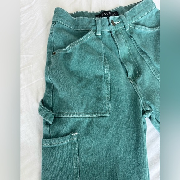 Lioness Miami Vice Pant in Green - Picture 6 of 7